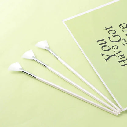 3 Pcs Shape for DIY Skin Care Mask Diy Brushes Fan Shape Mask Brushes Facials Skincare Smooth Coverage Beauty Tools